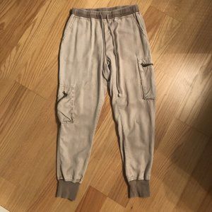 young fabulous & broke XS Khaki Pants with Many Pockets